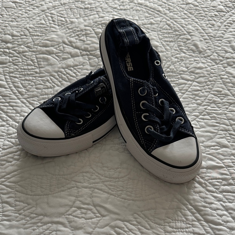 Converse women’s Dark Blue Sneakers